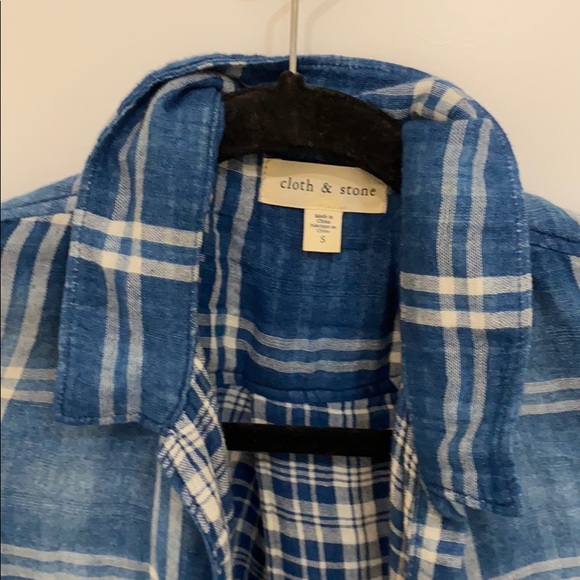 Cloth & Stone button down - Picture 2 of 4